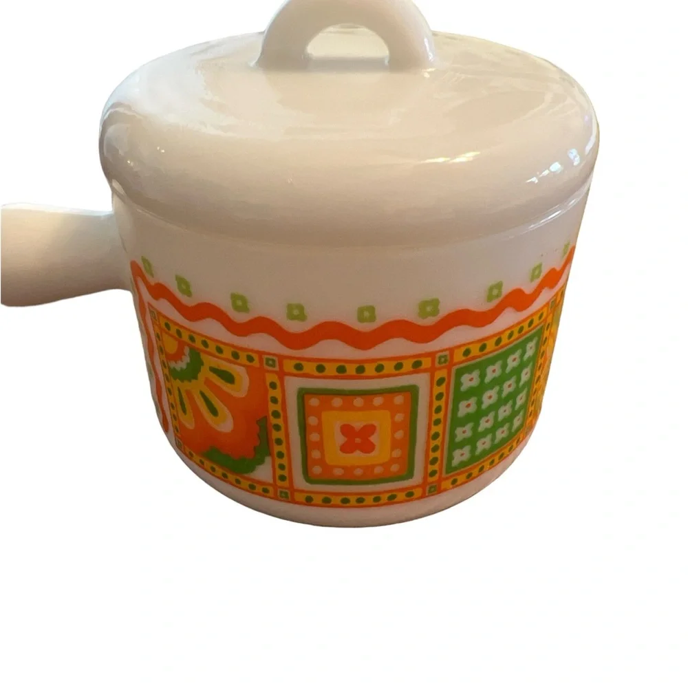 1970´s Avon patchwork print milk glass candle holder/trinket dish